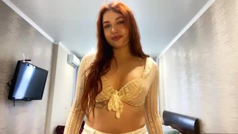 Snapshot of malindagriffo chatting on 23, 10, 2025 Isabella online show from 23, 10, 2025