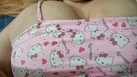 Aleja zapata online show from 15, 11, 2025