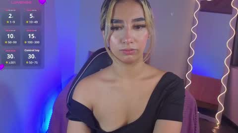 Malory  online show from 25, 10, 2025