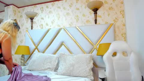 MalorySweet  online show from 13, 10, 2025