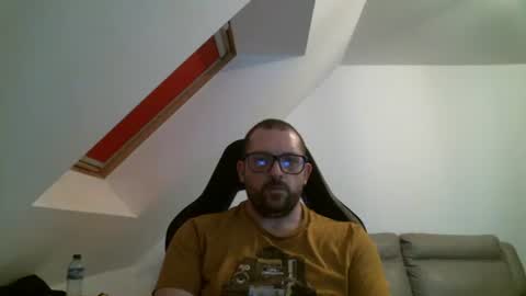 Snapshot of malou2927 chatting on 3, 5, 2026 breton online show from 3, 5, 2026