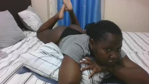 Snapshot of mamasita2023 chatting on 5, 3, 2025 mamasita2023 online show from 5, 3, 2025