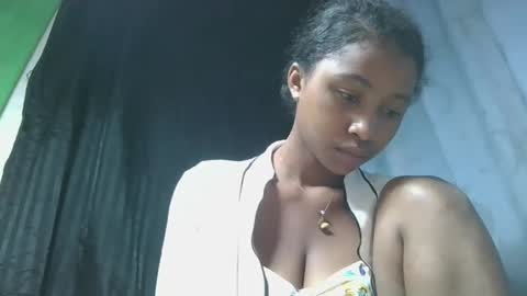 mamieriela online show from 23, 4, 2026