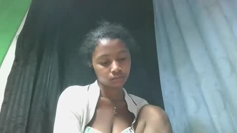 mamieriela online show from 23, 4, 2026