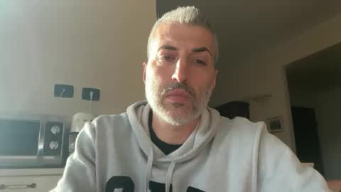 Snapshot of manager82 chatting on 12, 1, 2026 manager82 online show from 12, 1, 2026