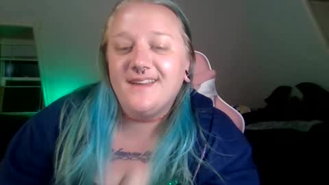 Snapshot of manicpixiepop chatting on 12, 5, 2026 ManicPixiePop online show from 12, 5, 2026
