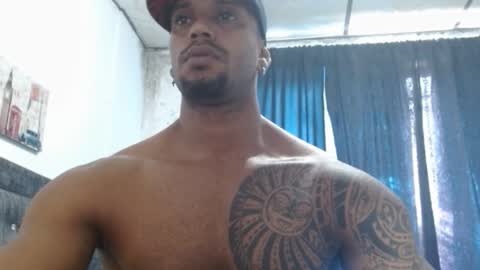 Snapshot of manolofitt chatting on 8, 3, 2025 Manolo online show from 8, 3, 2025
