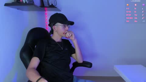 Manuel online show from 12, 1, 2025