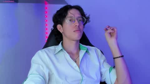 Manuel online show from 1, 3, 2025