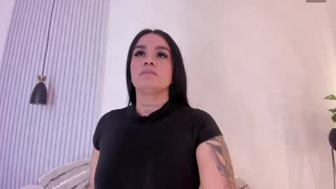 Snapshot of manuela_montes_ chatting on 29, 4, 2026 manuela_montes_ online show from 29, 4, 2026