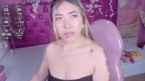 Manuela  online show from 16, 11, 2025