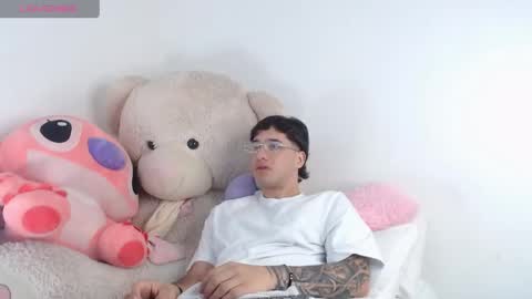 Snapshot of manuelr77 chatting on 16, 5, 2026 Manuel online show from 16, 5, 2026
