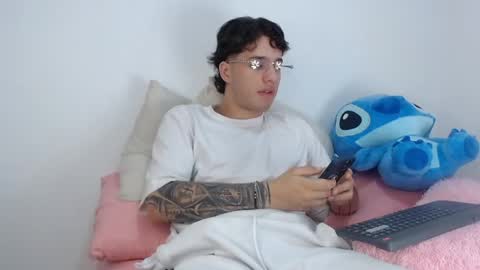 Snapshot of manuelr77 chatting on 31, 5, 2026 Manuel online show from 31, 5, 2026