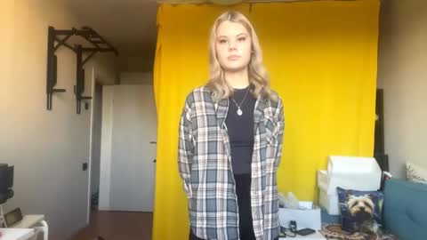 Lara online show from 19, 11, 2025