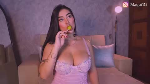 Snapshot of maquiii chatting on 8, 7, 2026 Maquii online show from 8, 7, 2026