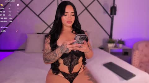 Snapshot of mara_martinez chatting on 9, 12, 2024 online show from 9, 12, 2024
