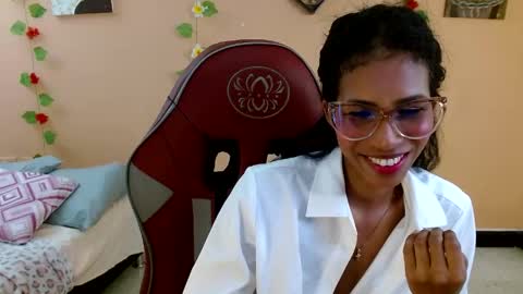 Snapshot of mara_summer chatting on 13, 5, 2026 Mara 3 online show from 13, 5, 2026