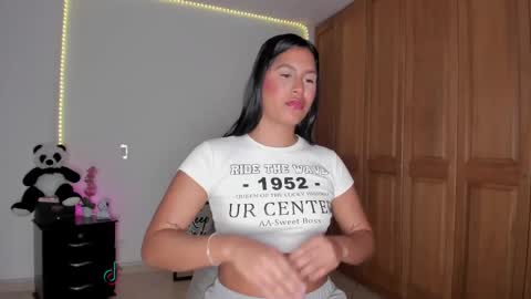 Snapshot of maragirl chatting on 27, 2, 2025 Mara online show from 27, 2, 2025