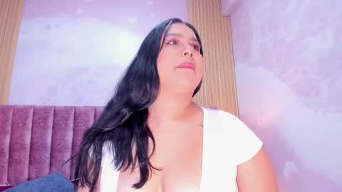 maralinette22 online show from 24, 11, 2025