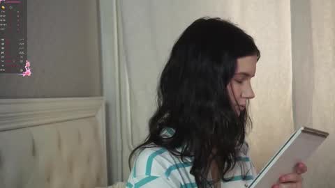 Marcelline online show from 7, 2, 2026