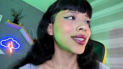Snapshot of marcelinee__ chatting on 5, 2, 2025 Marce online show from 5, 2, 2025
