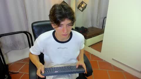 Snapshot of marcoviolet chatting on 10, 7, 2026 marcoviolet online show from 10, 7, 2026