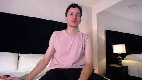 Snapshot of marcus_hanks chatting on 31, 1, 2025 Marcus Hanks online show from 31, 1, 2025