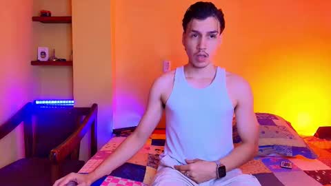 Snapshot of marcus_hanks chatting on 3, 10, 2025 Marcus Hanks online show from 3, 10, 2025