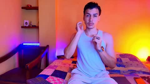 Snapshot of marcus_hanks chatting on 7, 10, 2025 Marcus Hanks online show from 7, 10, 2025