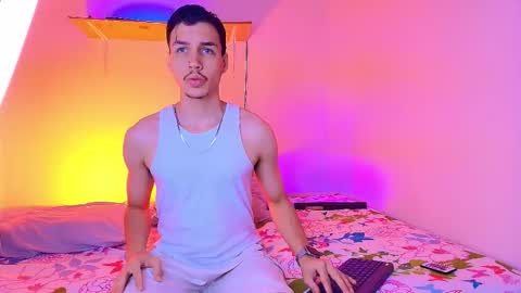 Snapshot of marcus_hanks chatting on 10, 11, 2025 Marcus Hanks online show from 10, 11, 2025