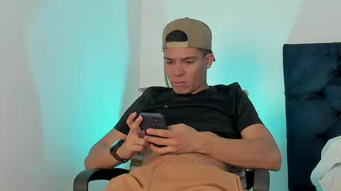 marcus_moreno online show from 16, 4, 2026