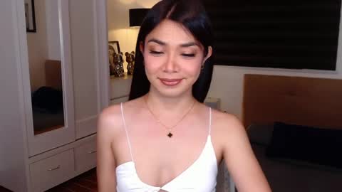 Marga Williams online show from 5, 11, 2025