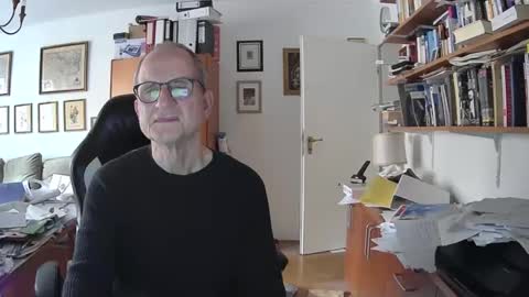 Snapshot of marginalie chatting on 11, 1, 2025 marginalie online show from 11, 1, 2025