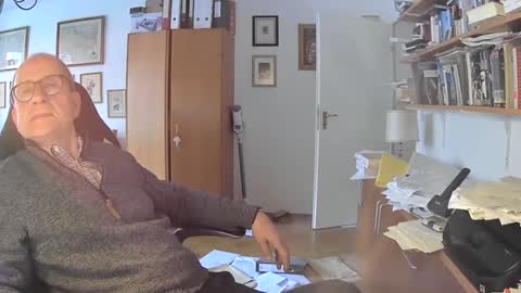 Snapshot of marginalie chatting on 18, 1, 2025 marginalie online show from 18, 1, 2025