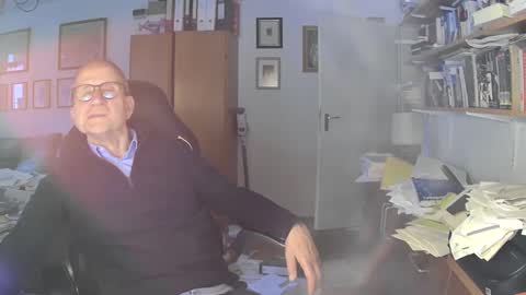 Snapshot of marginalie chatting on 2, 2, 2025 marginalie online show from 2, 2, 2025