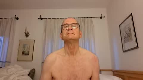 Snapshot of marginalie chatting on 8, 10, 2025 marginalie online show from 8, 10, 2025