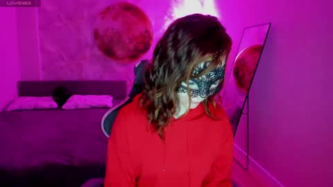 Margo Kellly online show from 17, 7, 2026