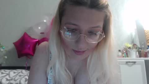 Snapshot of margo_shine chatting on 18, 2, 2026 margo_shine online show from 18, 2, 2026