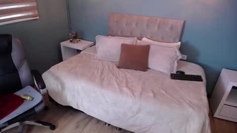 Snapshot of mari_caroley6 chatting on 16, 1, 2025 Mari online show from 16, 1, 2025