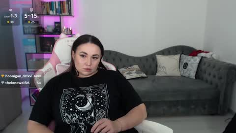 Snapshot of mari_moore7 chatting on 4, 12, 2024 mari moore online show from 4, 12, 2024