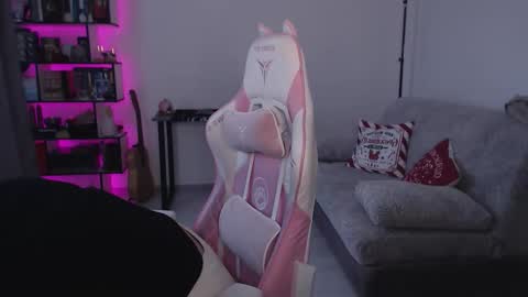 mari moore online show from 13, 1, 2026