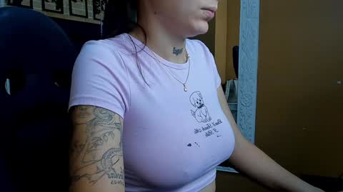 Snapshot of mari_salgado chatting on 5, 12, 2024 mari_salgado online show from 5, 12, 2024
