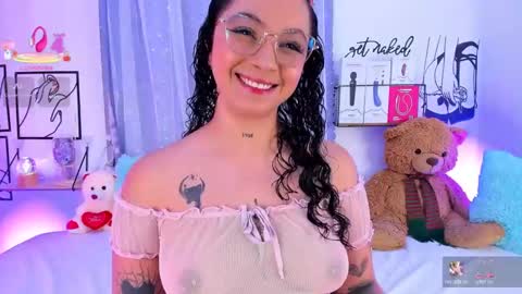Mari Sweett  online show from 15, 11, 2025