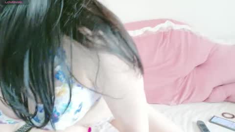 Snapshot of mari_tokyo chatting on 19, 4, 2026 mari_tokyo online show from 19, 4, 2026