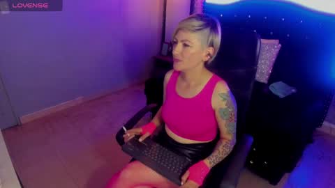 Maria fernanda online show from 4, 1, 2025