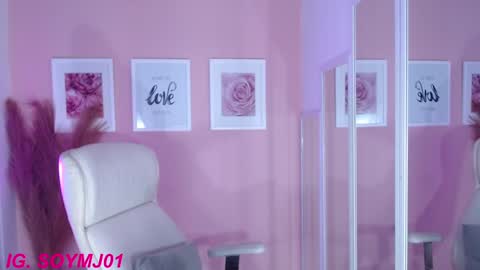  Instagram soymj01 online show from 19, 12, 2024