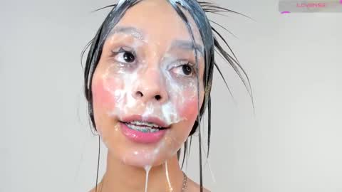 S O F I A  model independent online show from 28, 2, 2025