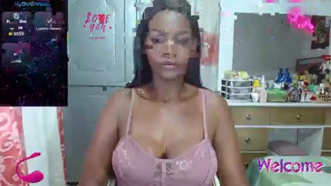 Snapshot of mariah_hellen chatting on 29, 7, 2026 Alicia online show from 29, 7, 2026