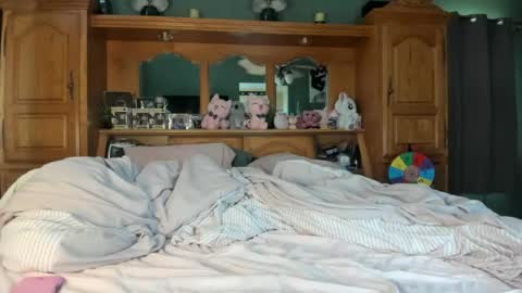 Pinkkitty online show from 24, 7, 2026