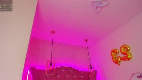 Snapshot of mariam__cute chatting on 12, 3, 2025 online show from 12, 3, 2025